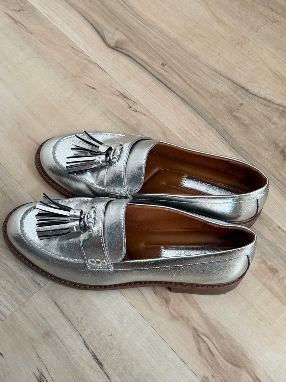 Franco Sarto Silver Metallic Tassel Loafers Flats 7.5 - Picture 5 of 8